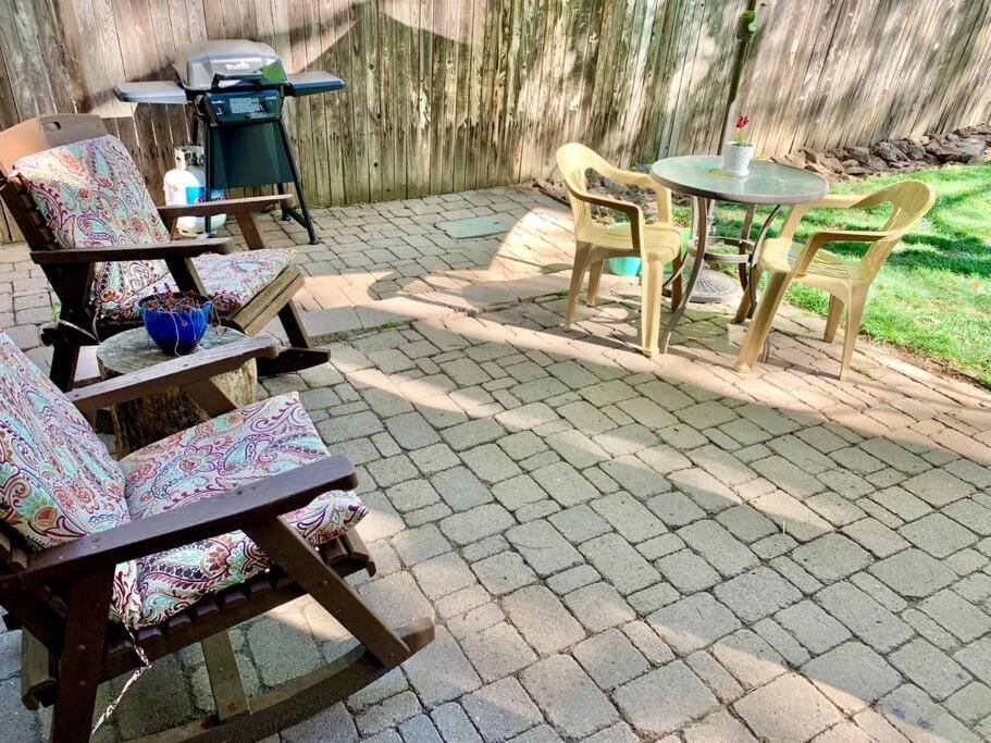 The Comforts' Inn: Mountain Escape Mountainaire Extérieur photo