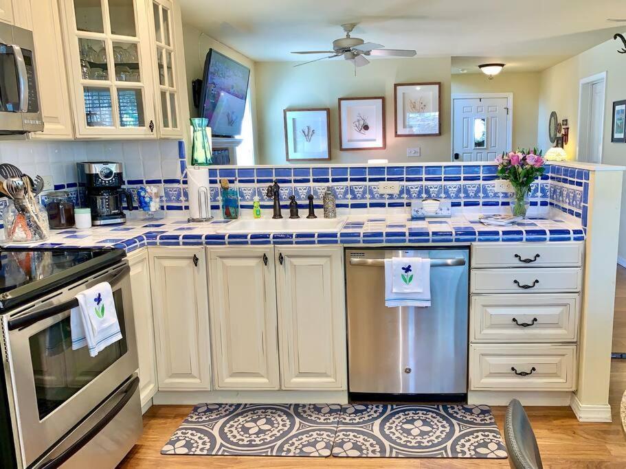 The Comforts' Inn: Mountain Escape Mountainaire Extérieur photo